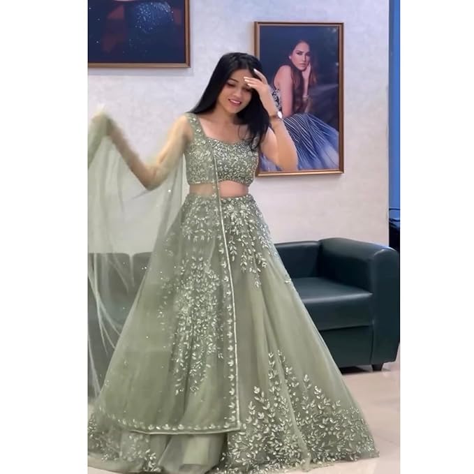 WOMEN'S Net Heavy Work Lehenga Choli with Dupatta - Image 4